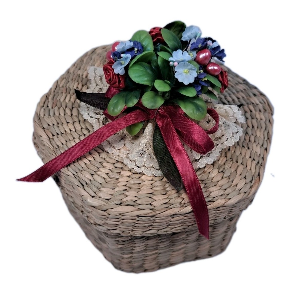 Vintage Avon Decorative Basket Collection w/Floral Bouquet Hexagon w/Lid